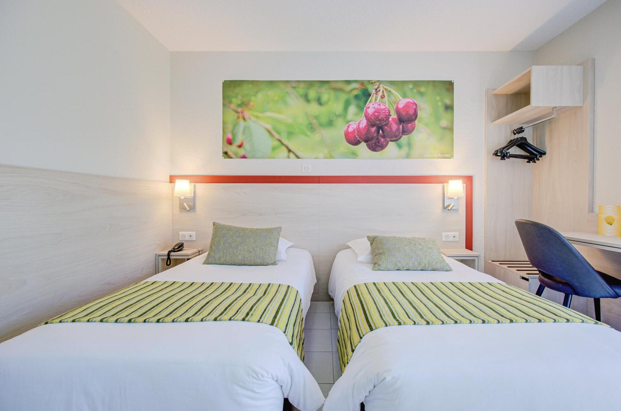 Hotel Saint Louis Le Thor Buitenkant foto